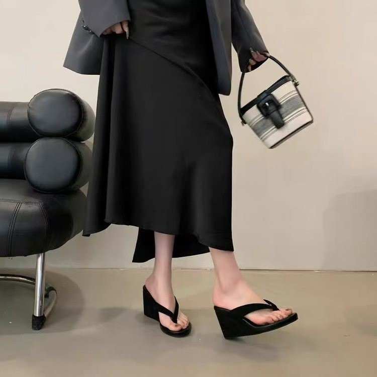 Naiste libisemiskindlad paksu tallaga platvorm-sandaalid ümmarguse varba, pealmine kiht super-fiber, kummist tallap, lihtne stiil, 2025 kevad