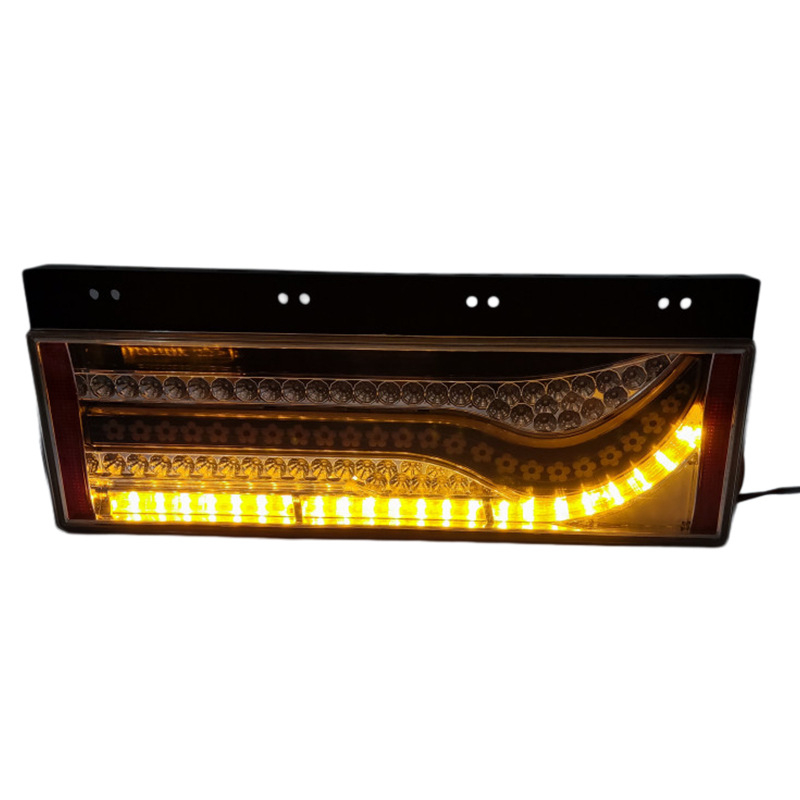LED задна светлина за товарен камион, японски стил Scythe light guide taillight, 24V, 30 000 часа експлоатация