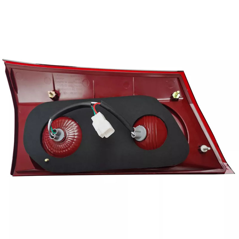 Задна светлина за Toyota Sienna (2006–2010); Модели: 81680AE020, 81680-AE020, TO2802103; 12V; 25W; ABS