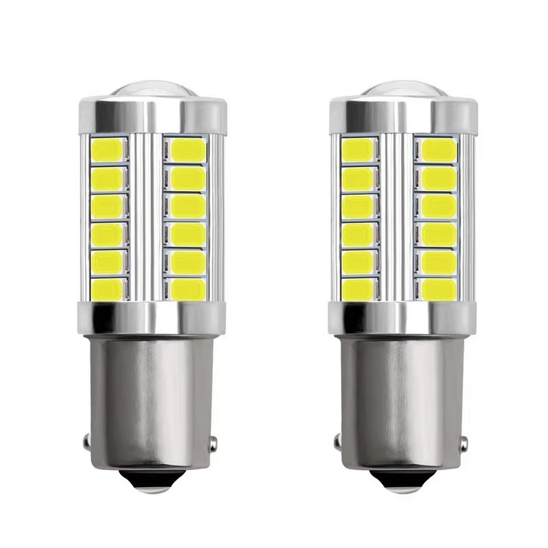 LED спирачна светлина за 12V автомобили, 33smd, универсална, ток 0,25A, живот 5000 ч.