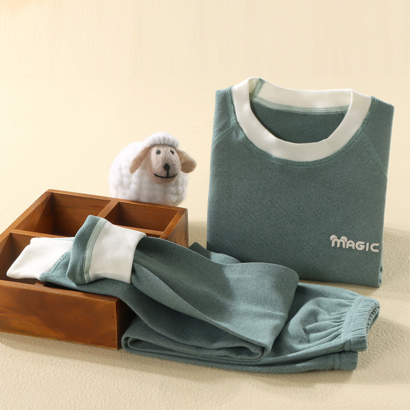 Σετ θερμικού εσωρούχου για παιδιά, Unisex, Χειμώνας, βουρτσισμένος πολυεστερικός φλίς 95%, Κορεάτικoς Στυλ, δύο τεμάχια (πάνω με μακριά μανίκια και παντελόνι), διατηρεί τη θερμότητα