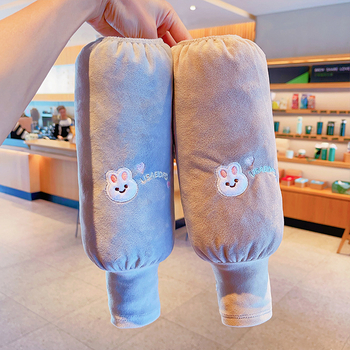 Bērnu velūra roku siltinātāji – silti, rudens-ziemas periodā, multfilmu stils, reljefā apstrāde, vidēja garuma