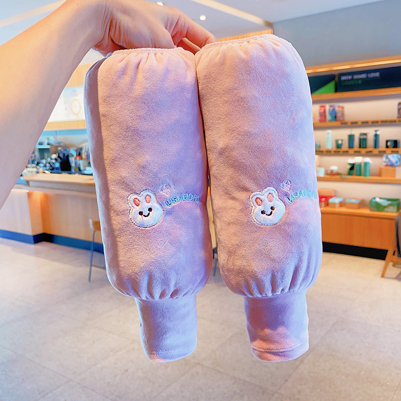 Bērnu velūra roku siltinātāji – silti, rudens-ziemas periodā, multfilmu stils, reljefā apstrāde, vidēja garuma