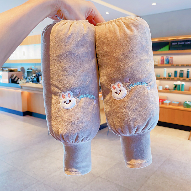 Bērnu velūra roku siltinātāji – silti, rudens-ziemas periodā, multfilmu stils, reljefā apstrāde, vidēja garuma