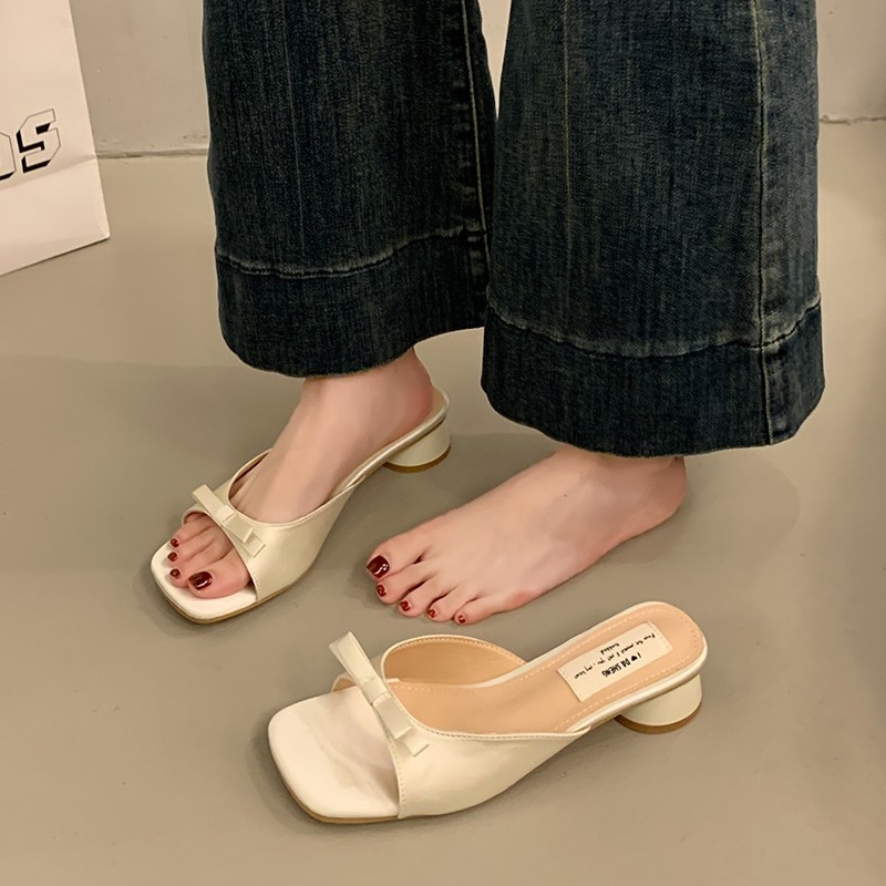 Sandale s mašnicom, kvadratnim nosom, PU gornji dio, bez podstavlja, gumeni potplat, korejski stil, visok debeli pet, proljeće 2025