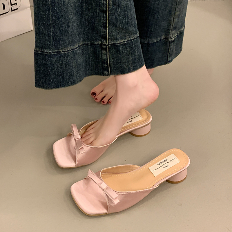 Sandale s mašnicom, kvadratnim nosom, PU gornji dio, bez podstavlja, gumeni potplat, korejski stil, visok debeli pet, proljeće 2025