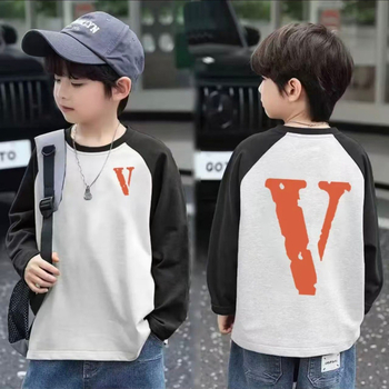 Berniukų marškinėliai su ilgomis rankovėmis iš 100% medvilnės, raglan spalvų blokai, apvalus kaklas, animacinis raštas, drėgmės valdymas, amžius 3–14 m