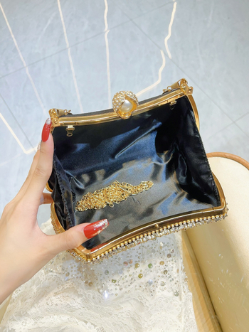 Geantă de seară/banchet cu perle împodobite cu diamante și lanț, din poliester, închidere cu lacăt, formă de pernă, buzunar interior pentru telefon