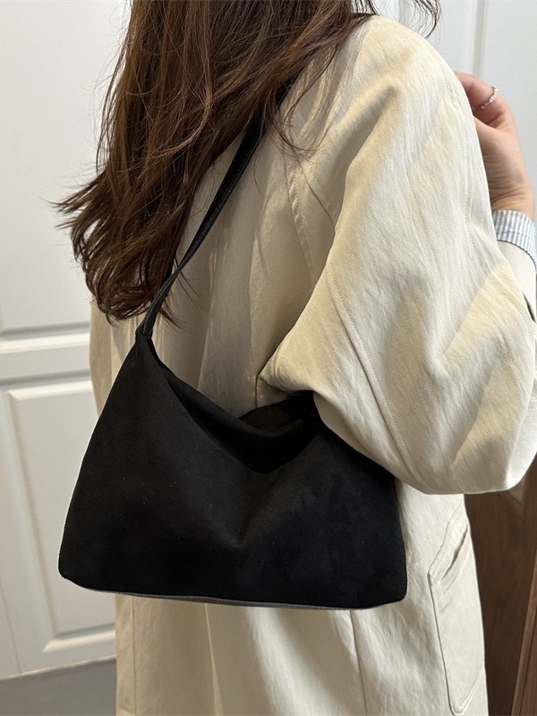 Geantă crossbody din nailon, stil urban minimalist, formă de cutie, închidere cu fermoar, Iarna 2025