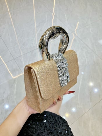 Ženska clutch torba, horizontalni kvadratnog oblika, poliester, magnetsko zatvaranje, unutarnji pretinac za telefon