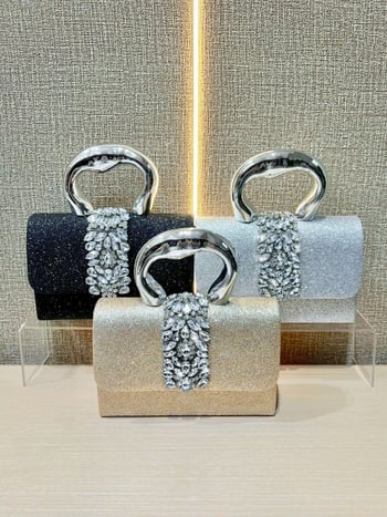 Ženska clutch torba, horizontalni kvadratnog oblika, poliester, magnetsko zatvaranje, unutarnji pretinac za telefon