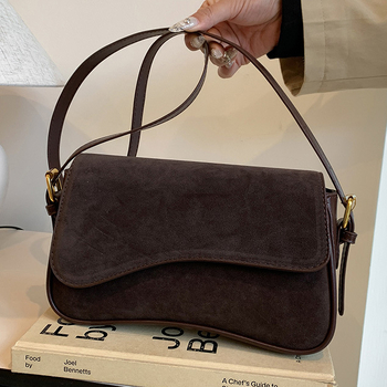 Geantă de umăr texturată din PU, stil urban simplu, închidere magnetică, formă orizontală pătrată, buzunar interior cu fermoar și buzunar pentru telefon