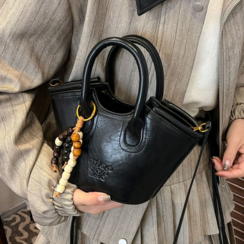 Geantă crossbody pentru femei, minimalism urban, material PU, formă orizontală pătrată, fermoar