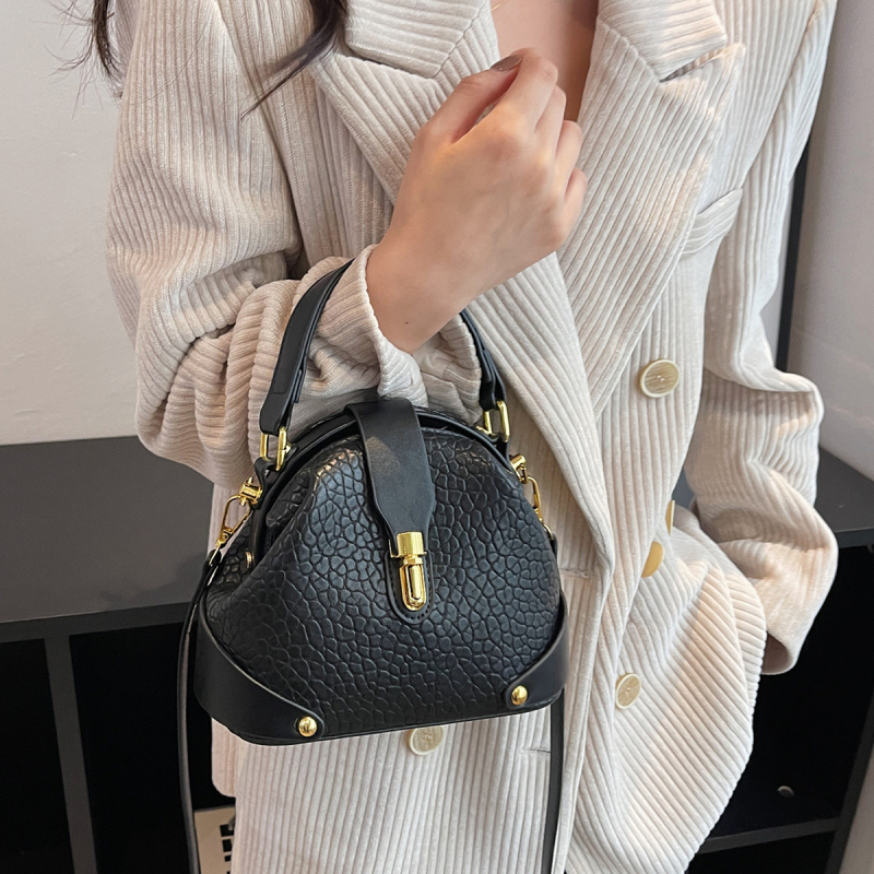 Geantă crossbody din PU, în formă de cochilie, închidere cu lacăt, căptușeală din poliester, buzunar pentru ID, curea simplă, vară 2025