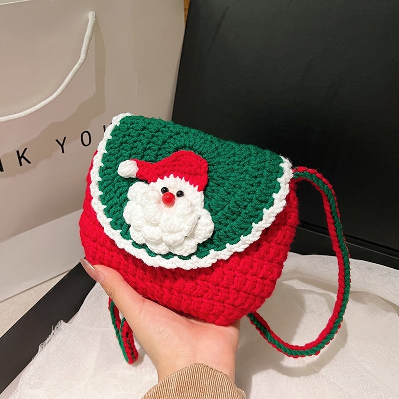Plüss anyagú crossbody táska Mikulás karikatúra mintával – mágneses zár, belső telefonzseb