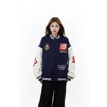 Női pamut dzseki (89%), lazán szabott, gallér, zárás egy sor gombbal, tavasz-ősz