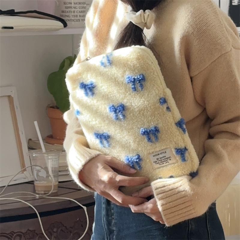 iPad tableti kott, plüüsi materjal, naistele, talv 2024