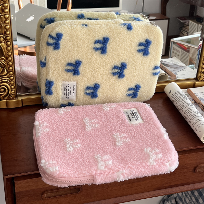 iPad tableti kott, plüüsi materjal, naistele, talv 2024