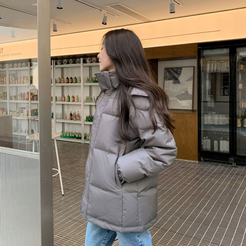 Kabát s perím s výplňou z bieleho kačacieho peria, obsah peria 86–90%, kapucňa, hrubý