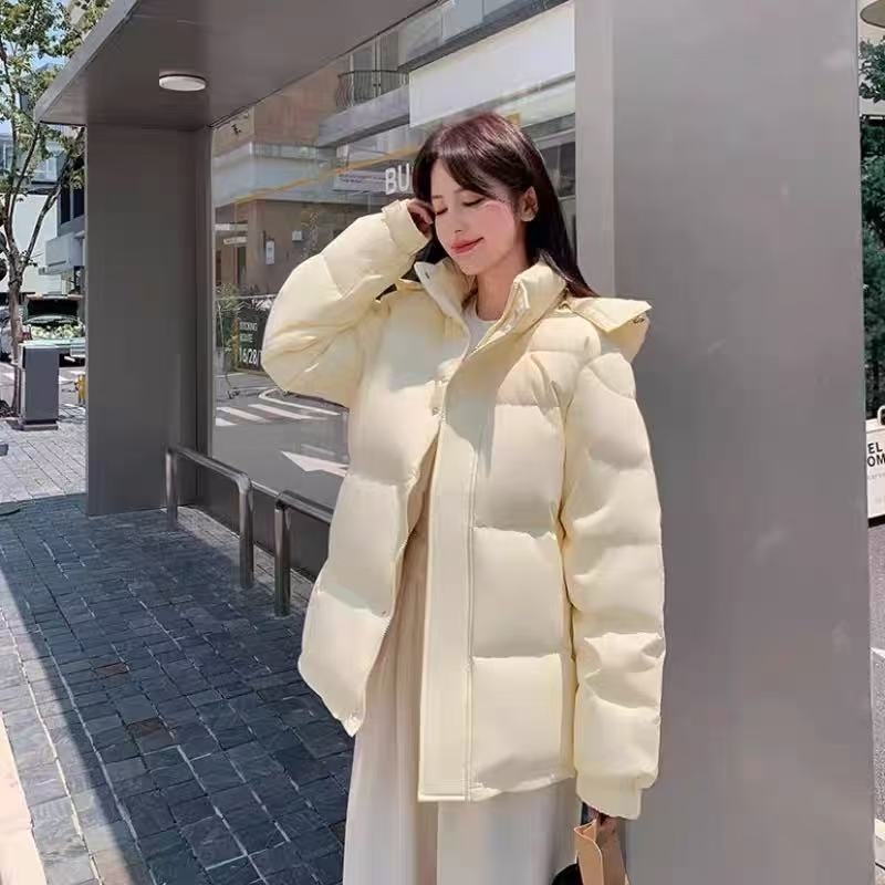 Kabát s perím s výplňou z bieleho kačacieho peria, obsah peria 86–90%, kapucňa, hrubý