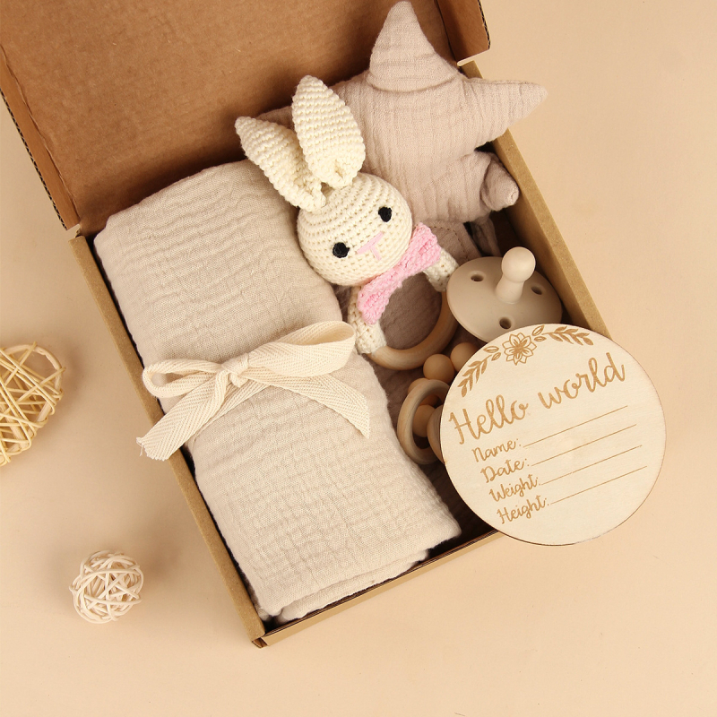 Комплект подаръчна кутия за бебе – 95% памук, меки животински дрънкалки за гризане, мултикомпонентен набор за новородени (0–12 месеца)