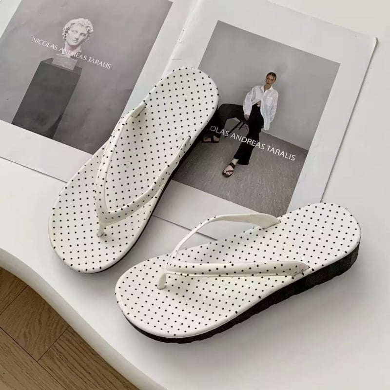 Női leopárdmintás szandálok wedge sarokkal a strandhoz, csúszásmentes