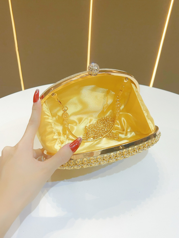 Õhtune klutch kott polüestrist, ovaalne kuju, lukk, sisemine ID tasku