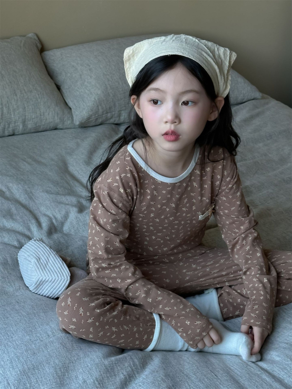 Gyerekeknek otthoni ruházati szett pamutból, 95% pamut, meleg, puha kezelt anyag, 3–8 évesek