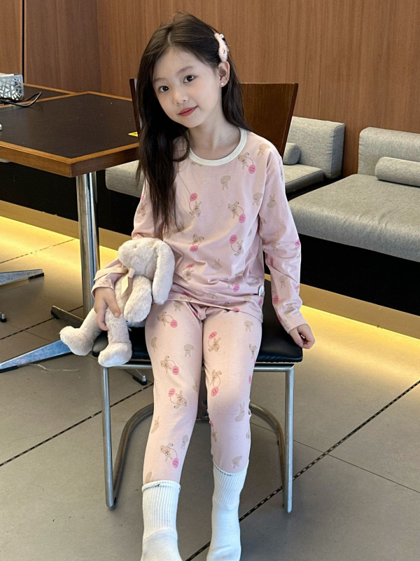 Gyerekeknek otthoni ruházati szett pamutból, 95% pamut, meleg, puha kezelt anyag, 3–8 évesek