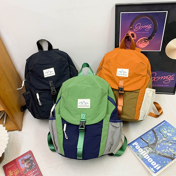 Gyerekeknek készült kültéri hátizsák, vízálló nylonból, 20–35 L, ultrakönnyű, légpárnás vállpántokkal és 13 hüvelykes laptop zsebbel