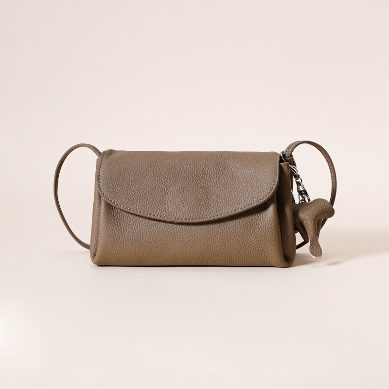 Női valódi bőr crossbody táska, mini, doboz formájú, felső réteg marhabőr, 2025 divat
