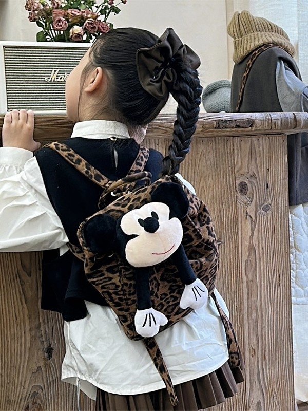Dječji nylon ruksak s leopard uzorkom — ultra lagan, proširiva dizajn, ergonomski zakrivljeni remeni, Crossbody stil