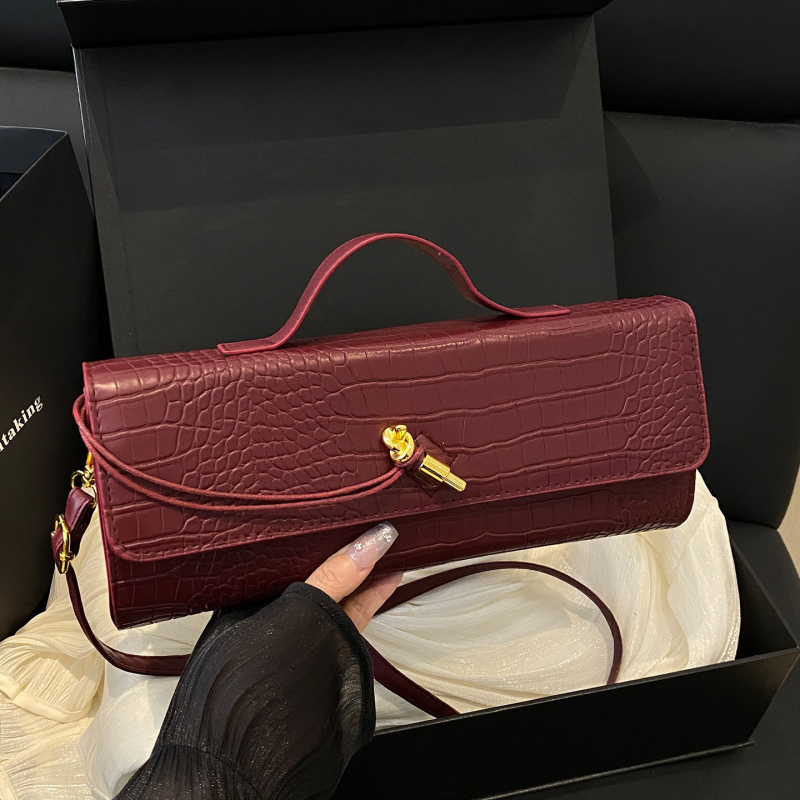 PU ženska torba s krokodilinim uzorom, horizontalan baguette oblik, zatvaranje brava, unutarnji pretinci za telefon i ID, jedna naramenica