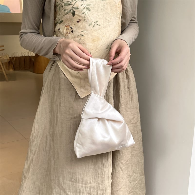 Geantă de încheietură din satin pentru femei, nod, stil urban minimalist, material textil, geantă subraț, formă verticală pătrată, buzunar pentru telefon și buletin