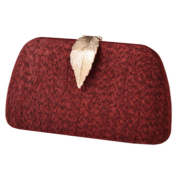 Leveles mintázatú estélyi clutch | vízszintes négyszög alakú forma, telefontartó zseb, zárható, poliészter