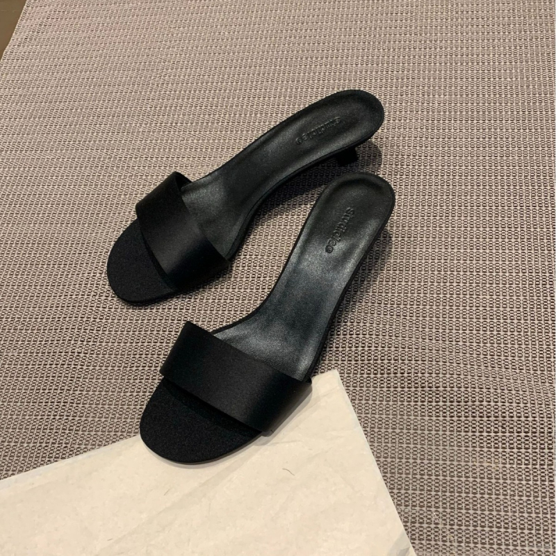 Naiste satiinist ülaosaga sussid, ümmargune varvas, kummist tald, sisemine kiududest vooder, suvi 2025