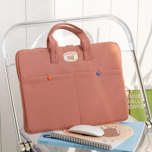 Minimalistinė nešiojamojo kompiuterio ir planšetinio kompiuterio rankinė, poliesterio išorė ir nailoninė įdėkla, unisex, 2023 m. vasaros leidimas; suderinama su Apple, Huawei ir Lenovo nešiojamojo kompiuteriais bei iPad