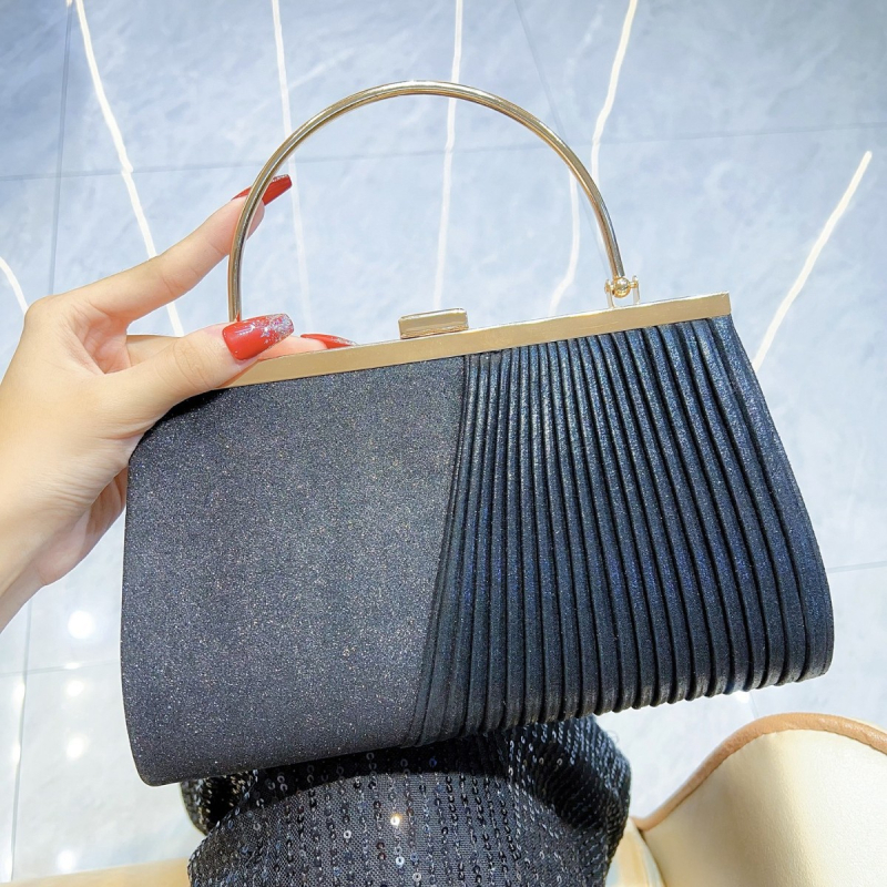 Pliszírozott estélyi válltáska keresztpánttal – poliészterből, nagy kapacitású, belső rekeszek ID és kamera számára