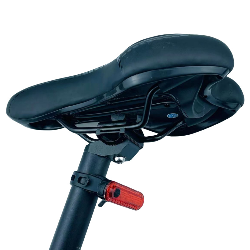 Задно велосипедно светло с USB зареждане, COB висока яркост, QT марка, сигнал за безопасност при нощно каране