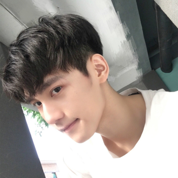 Perucă pentru bărbați – păr scurt drept, breton texturat (drept sau înclinat) – fibră rezistentă la temperaturi înalte, model 288, corectarea formei feței