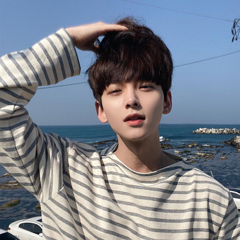 Pánska parochňa, krátke vlasy, korejský štýl, model 288, materiál: domáce hodvábne vlákno, spracovanie: mechanizmus, možné farbenie, modifikácia tvaru tváre