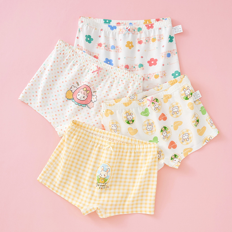 Mergaičių medvilninės apatinės kelnaitės, 95% medvilnė, 3–8 metų amžiaus, vasaros 2025 kolekcija.