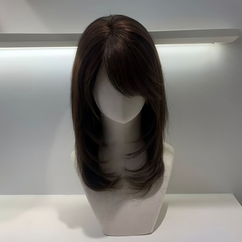 Parochňa pre ženy s úplným prekrytím hlavy, dlhé rovné vlasy so šikmými ofinami, tepelne odolné vlákna, mechanické spracovanie