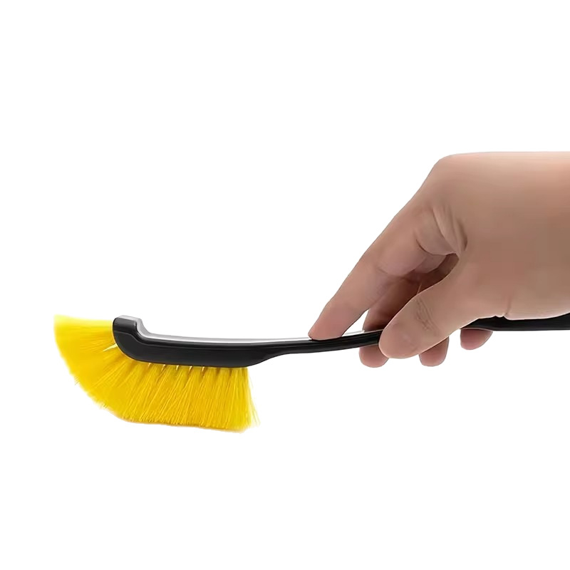 Četka za čišćenje auto kotača – plastična, marka Qiwang