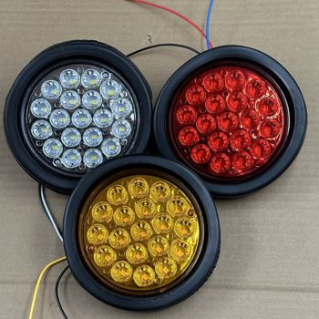 Задна светлина за ремаркета и камиони, лампа монтирана върху плоско огледало