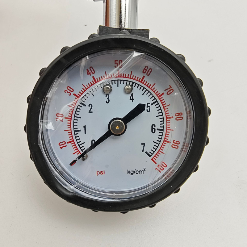 Mehaaniline auto rehvi rõhu mõõtja pikema voolikuga ja deflatsiooni funktsiooniga, 100 PSI ulatus, mudel YW-048, kaasaskantav ja universaalne
