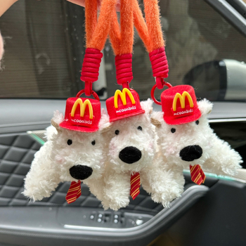 Pliušine autosõbra ripats West Highland White Terrieriga – armas stiil, auto kaunistus, kingitus valmis