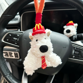 Pliušine autosõbra ripats West Highland White Terrieriga – armas stiil, auto kaunistus, kingitus valmis