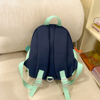 Bērnudārza mugursoma ar ekskavatora motīvu — viegla, universāla, neilons.