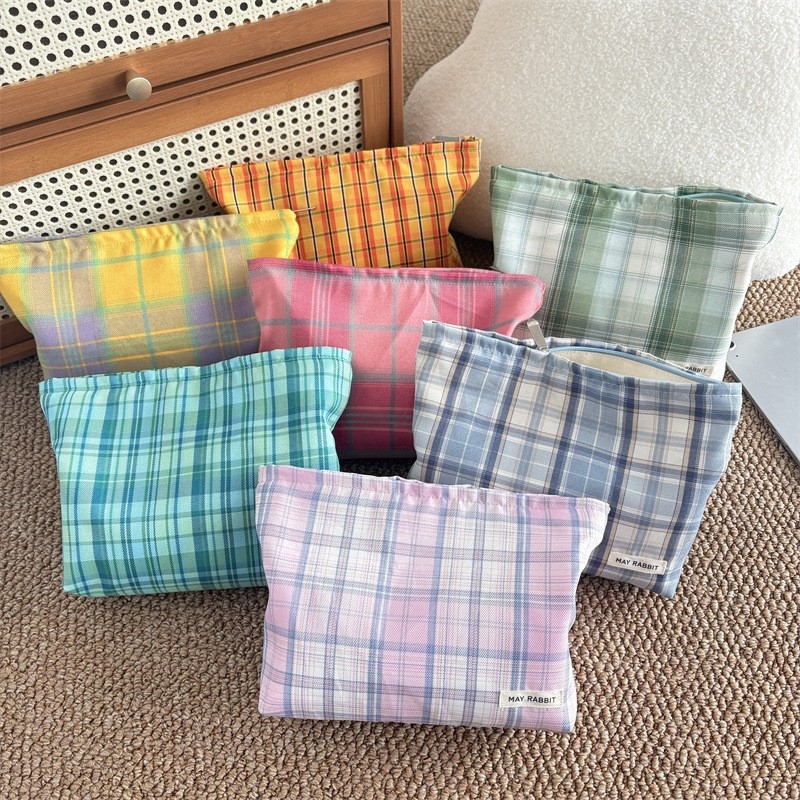 Meigikott ruudulise mustriga, polüestermaterjal, kanvasvooder, tõmblukk, linnaline lihtne stiil